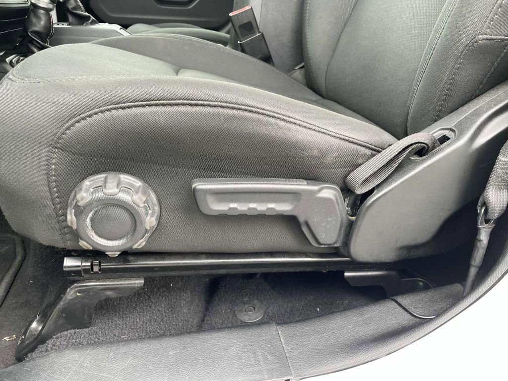 Used 2021 Jeep Wrangler Unlimited Sahara image 8