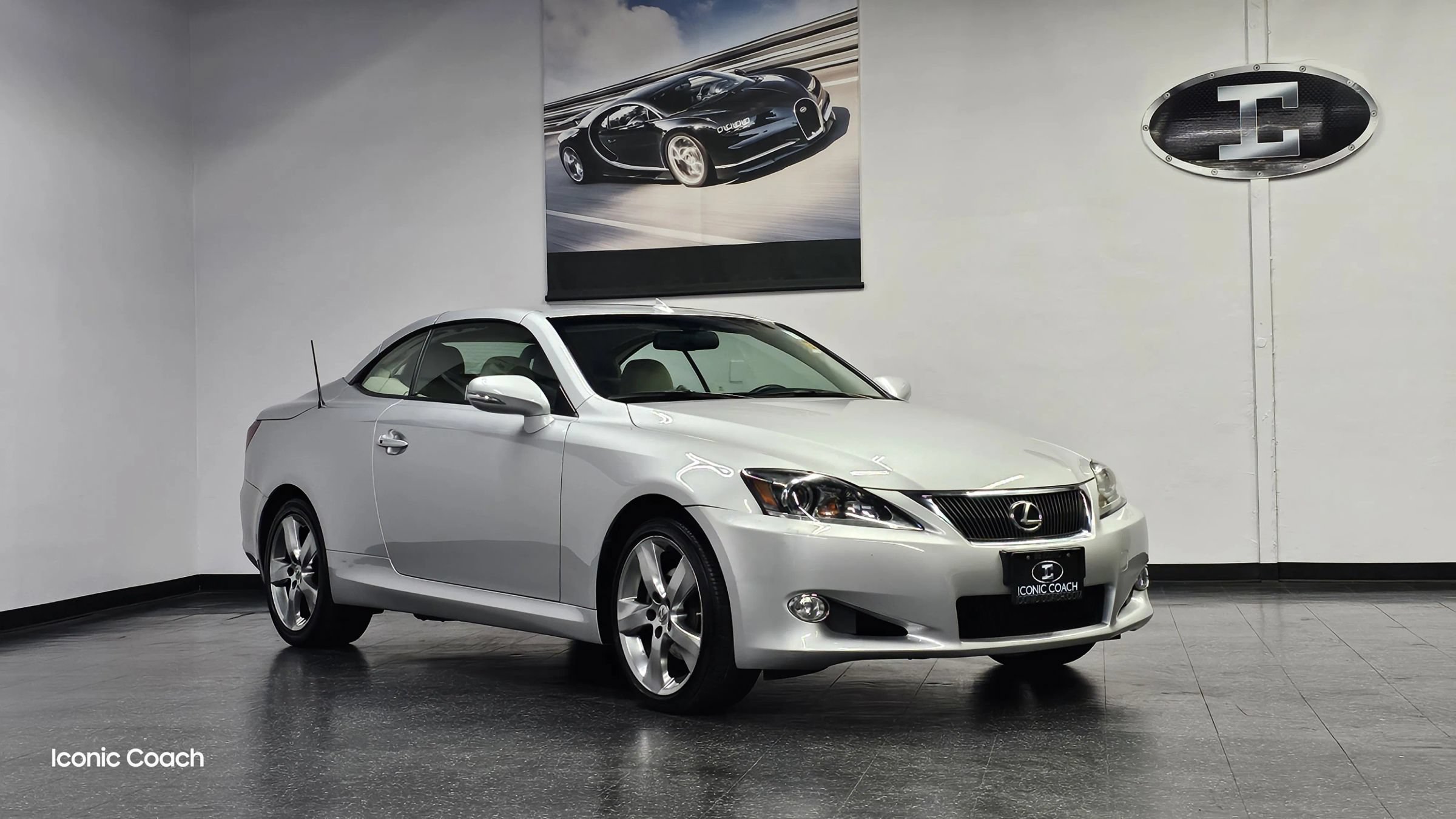 Used 2011 Lexus IS 250C RWD image 2