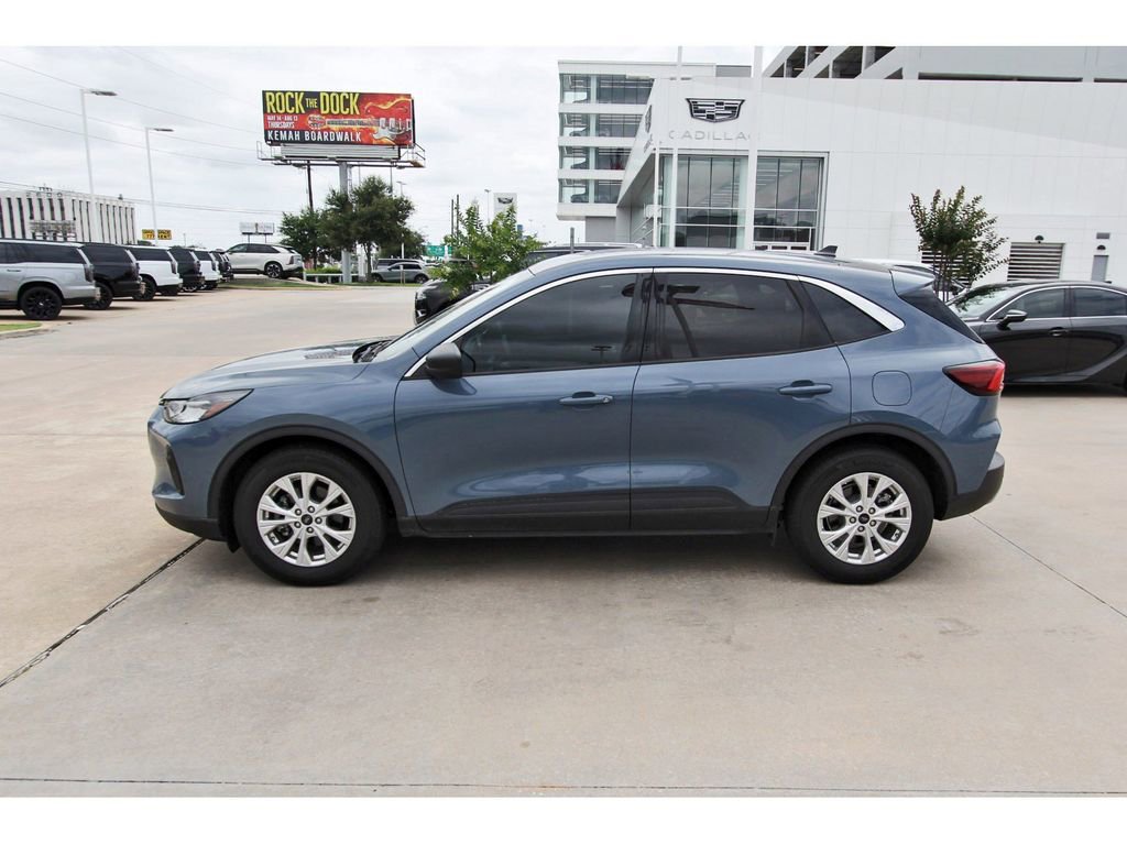 Used 2024 Ford Escape Active w/ Tech Pack #1 FWD image 3