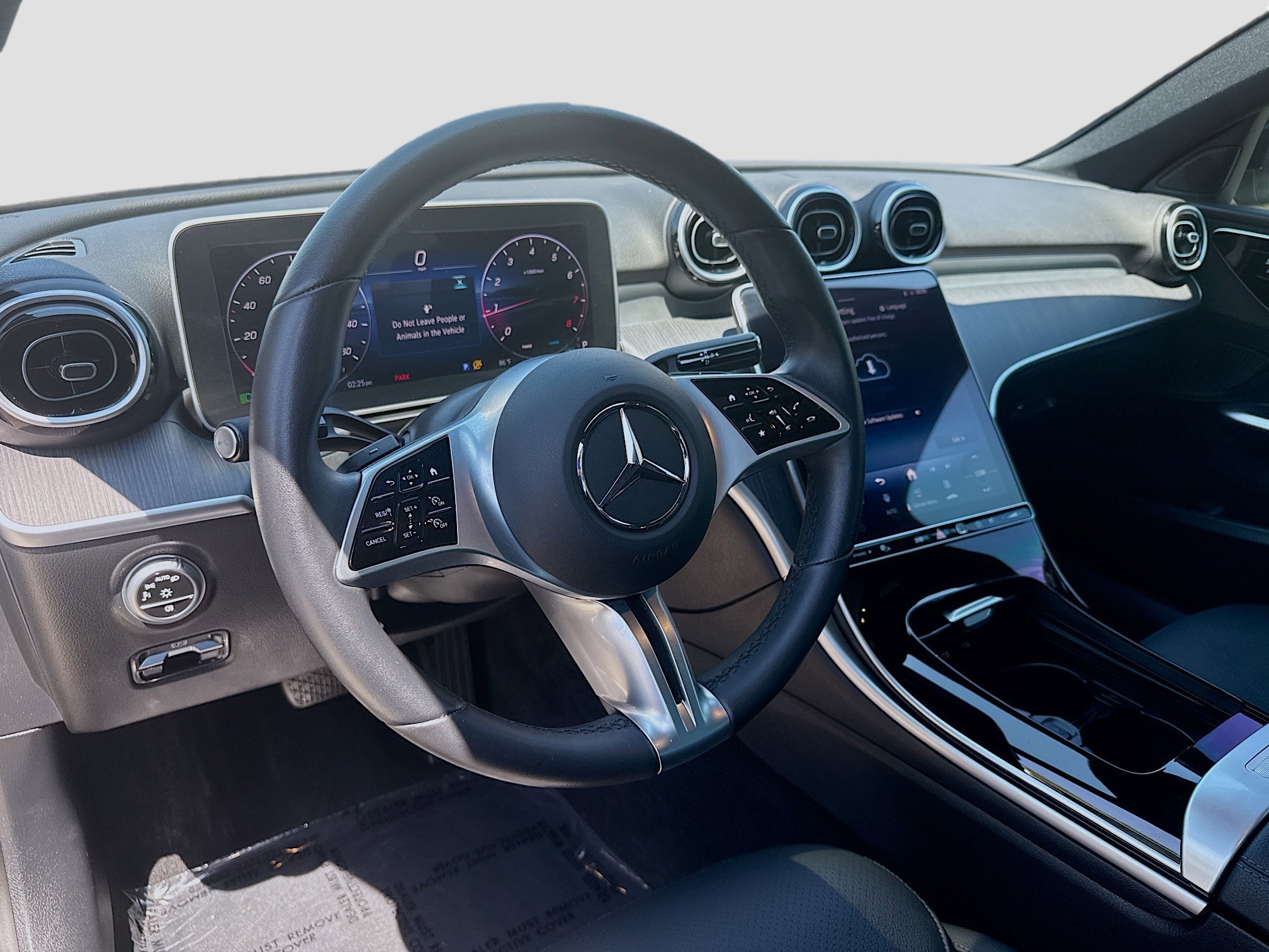 Used 2025 Mercedes-Benz C 300 Sedan image 7