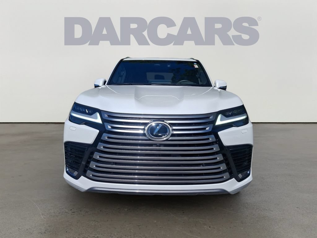 Used 2025 Lexus LX 600 4WD w/ Accessory Package (2T) image 2