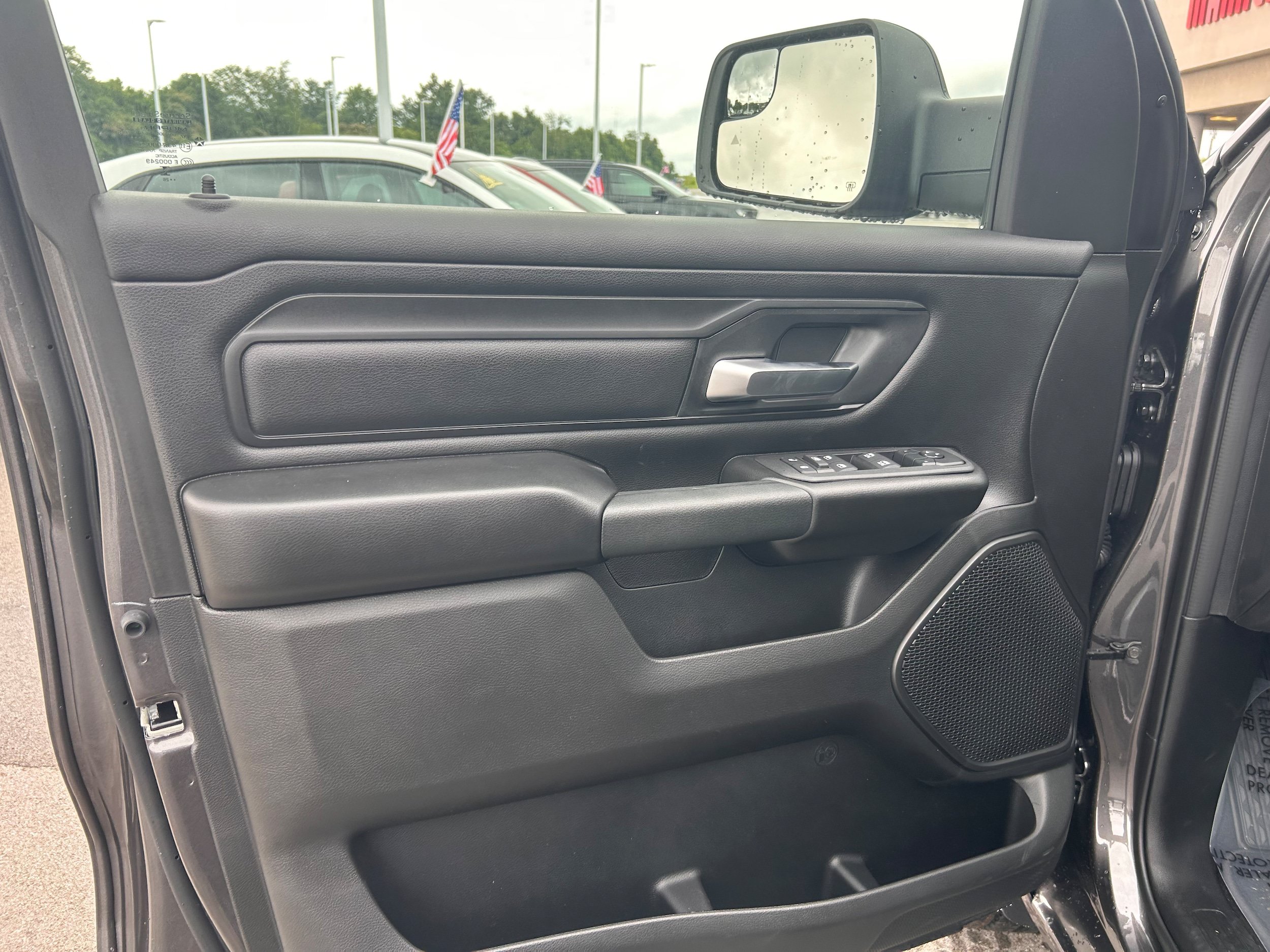 New 2026 RAM 1500 Express AWD/4WD image 10