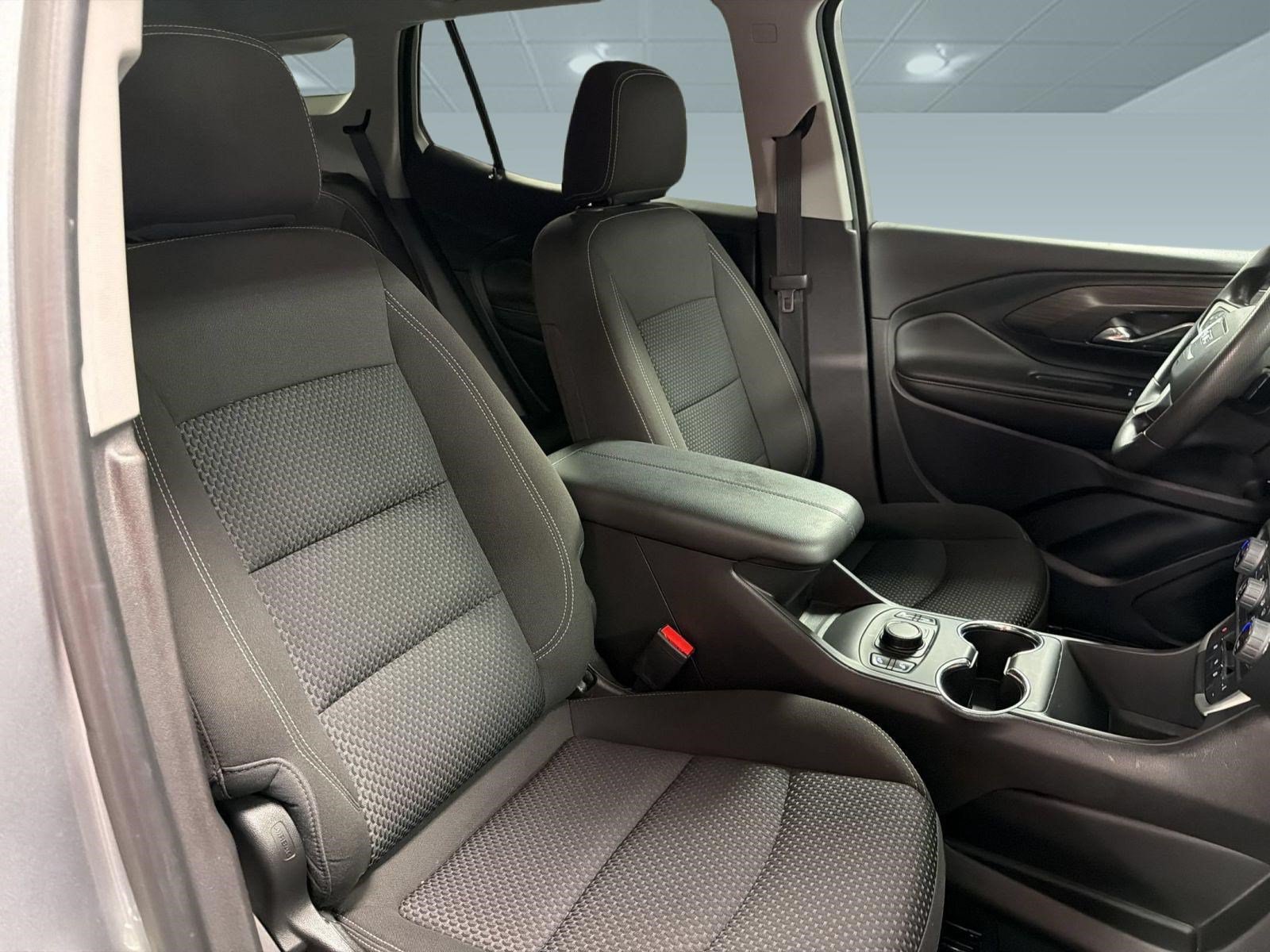 Used 2023 GMC Terrain SLE w/ Driver Convenience Package FWD image 31