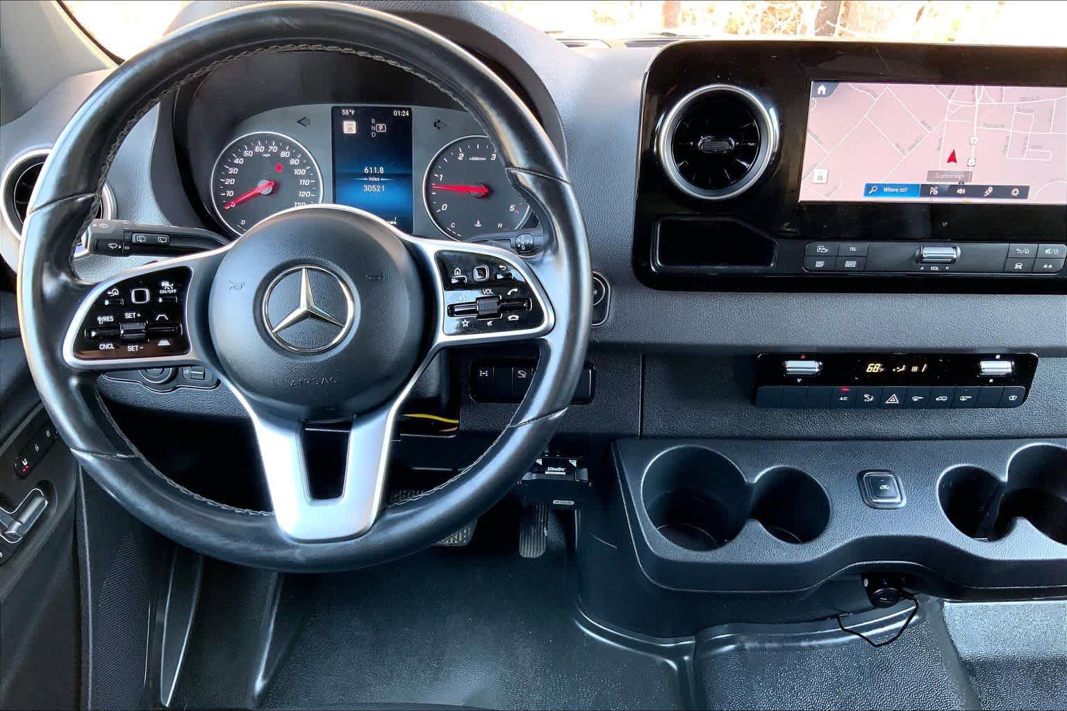 Used 2022 Mercedes-Benz Sprinter 3500 image 6
