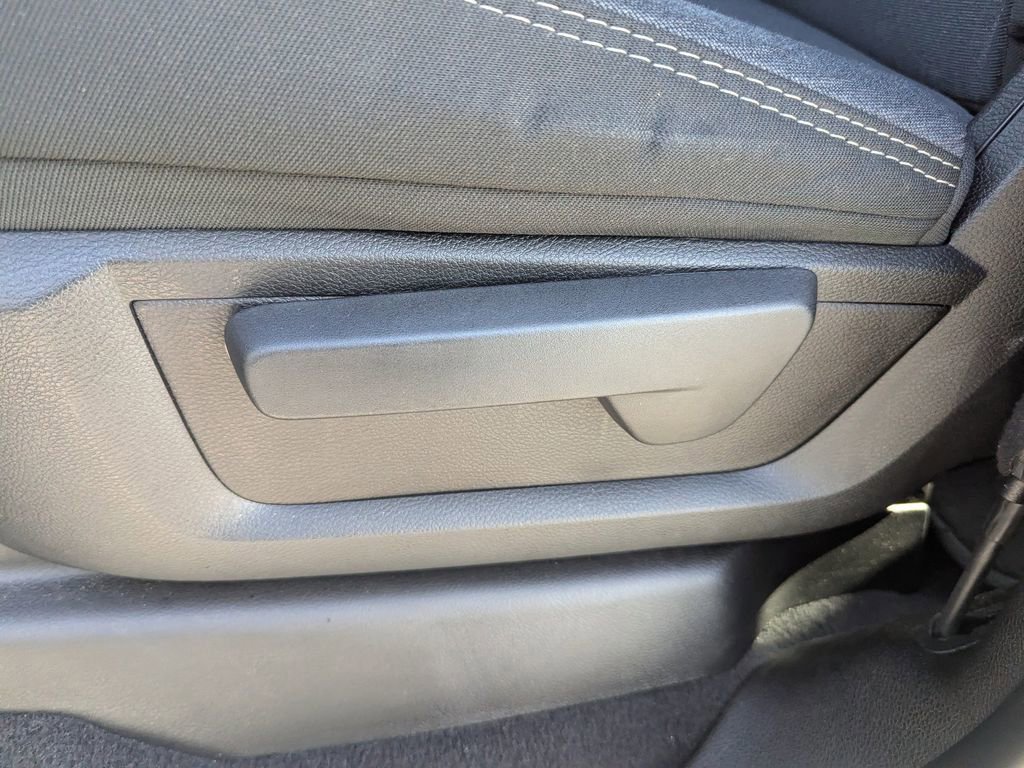 Used 2024 RAM 2500 Tradesman w/ Chrome Appearance Group image 17