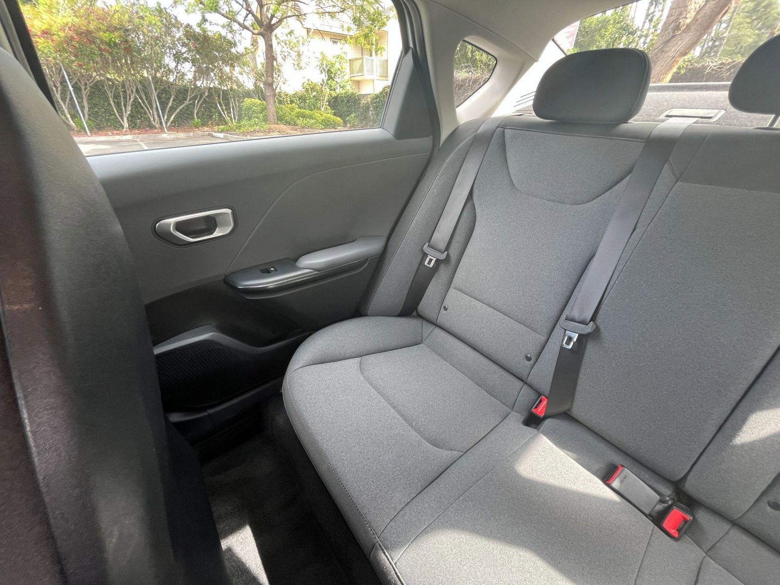 Used 2025 Kia K4 LXS image 38