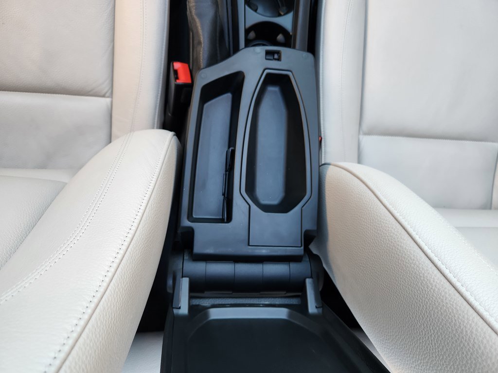 Used 2013 BMW 128i Convertible image 39