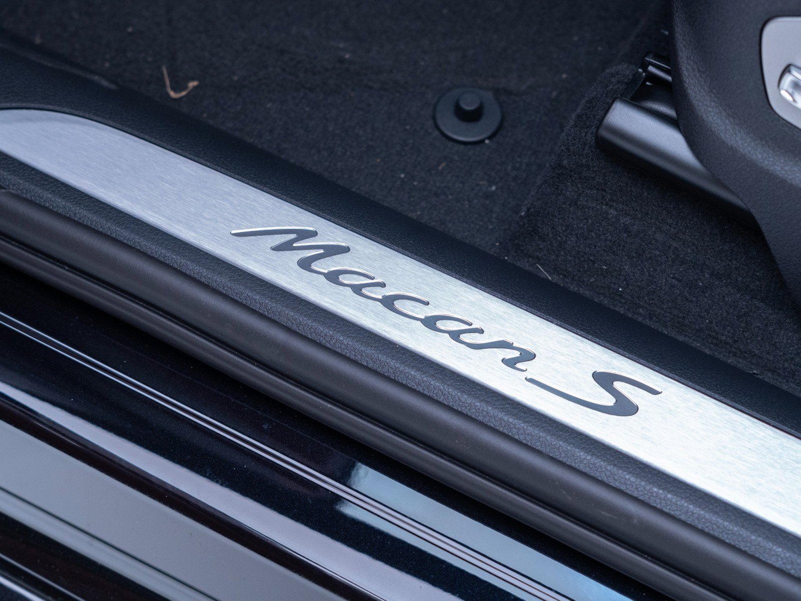 New 2026 Porsche Macan S image 15