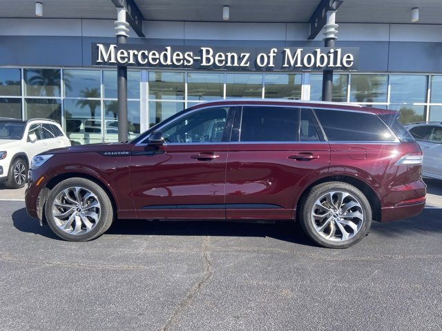 Used 2022 Lincoln Aviator Grand Touring w/ Equipment Group 301A image 1