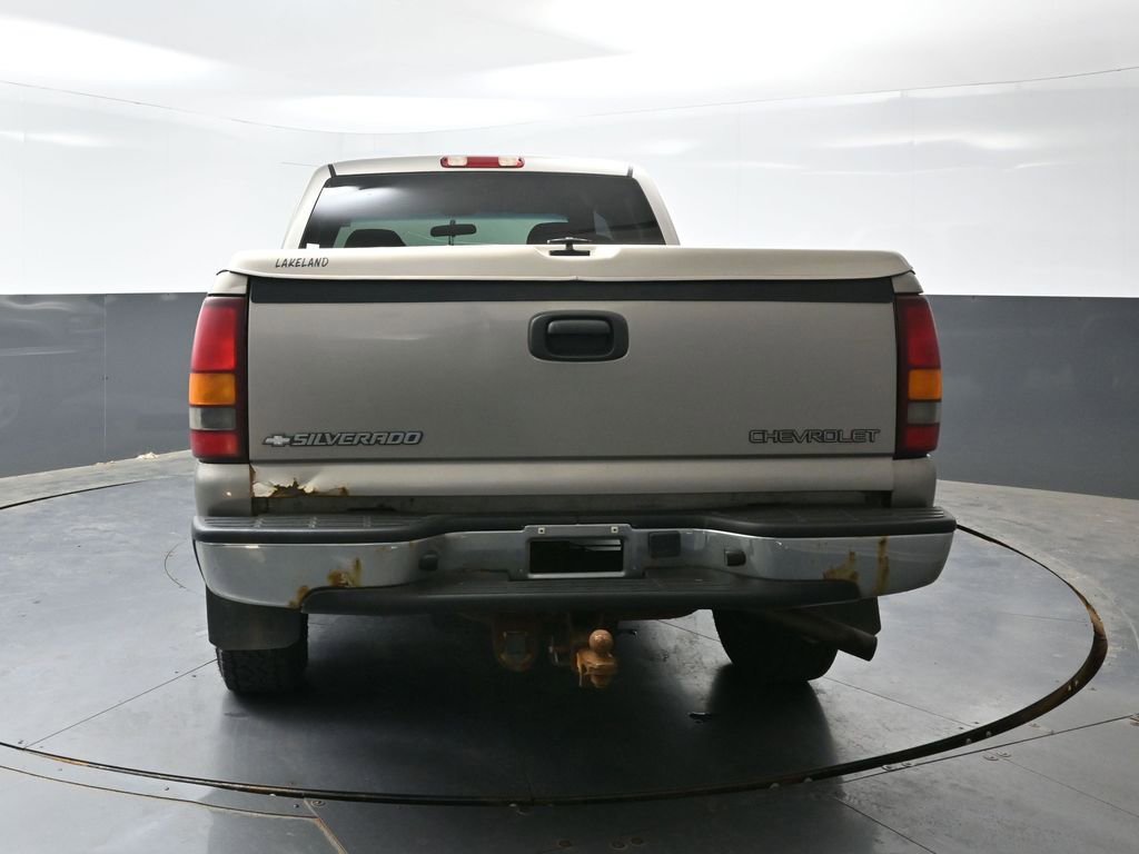 Used 2001 Chevrolet Silverado 1500 LS w/ Firm Ride Suspension Pkg AWD/4WD image 10