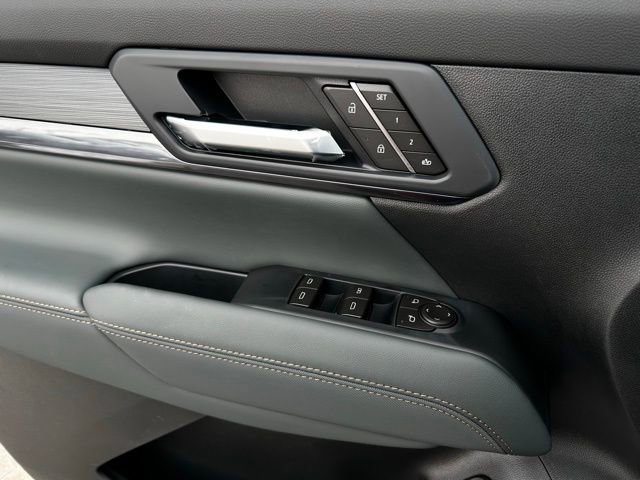 New 2026 GMC Terrain AT4 w/ Convenience Package III image 11