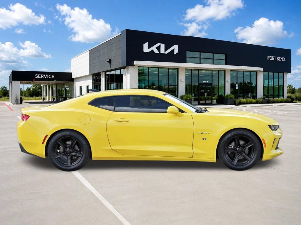 Used 2017 Chevrolet Camaro LT RWD image 4