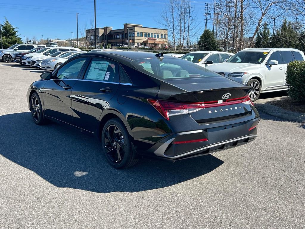 New 2026 Hyundai Elantra SEL Sport image 5