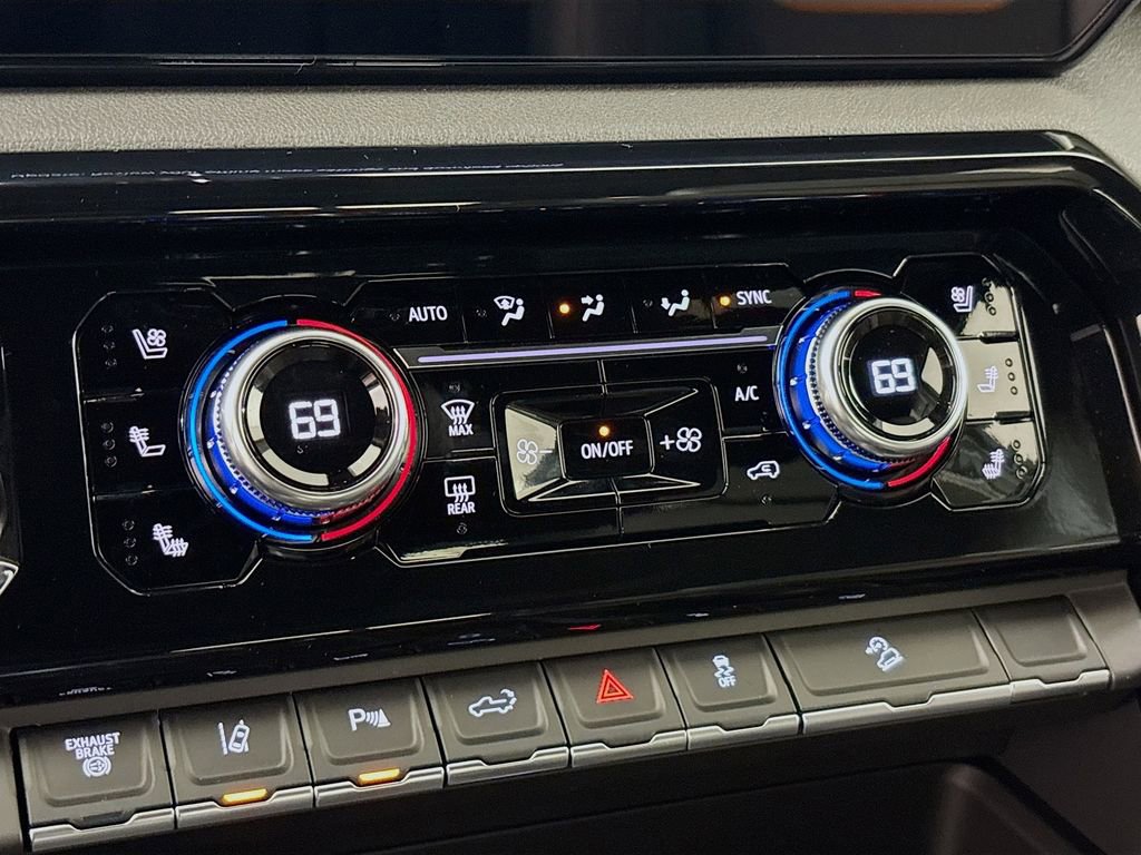 New 2026 GMC Sierra 3500 AT4 w/ AT4 Premium Plus Package image 16