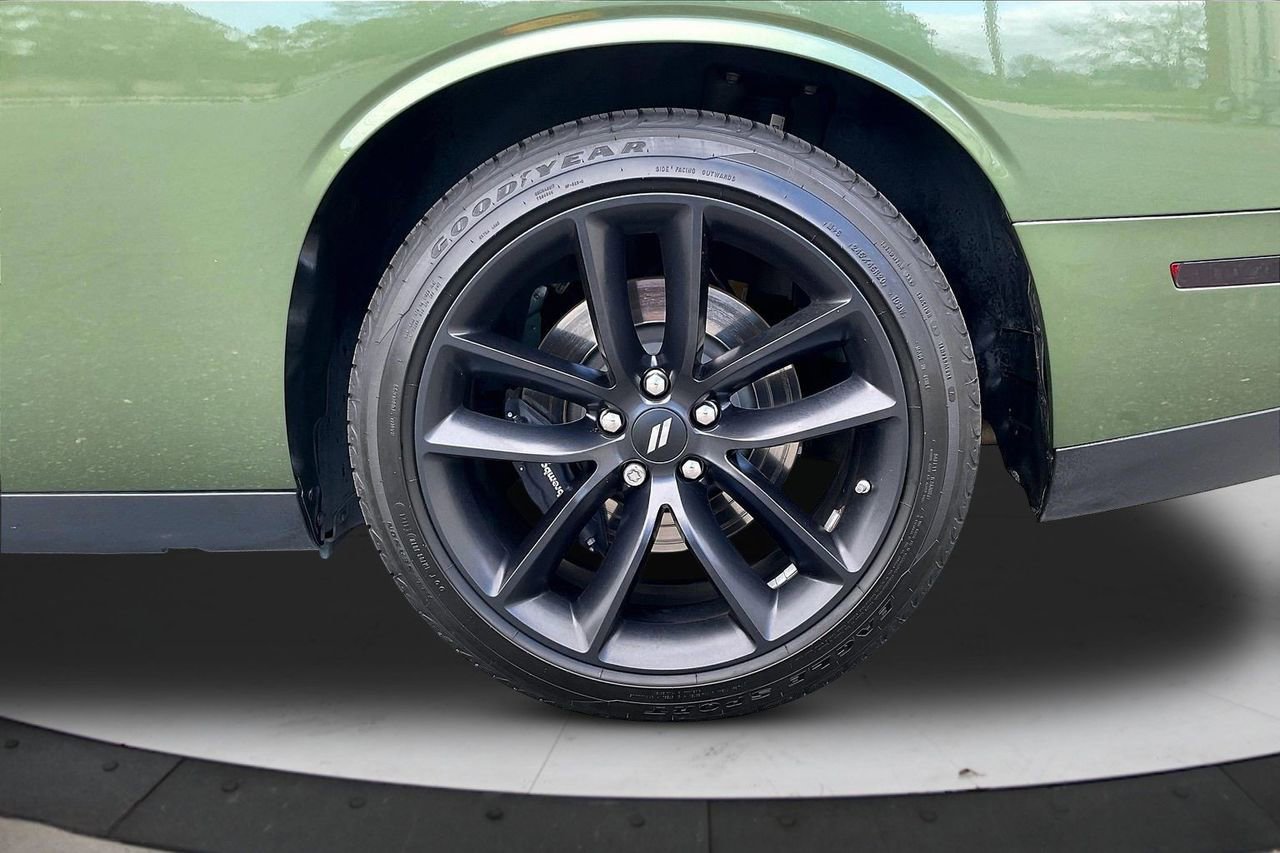 Certified 2022 Dodge Challenger R/T w/ Plus Package image 37