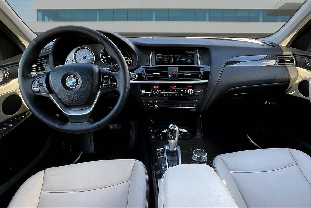 Used 2017 BMW X3 xDrive28i AWD/4WD image 7