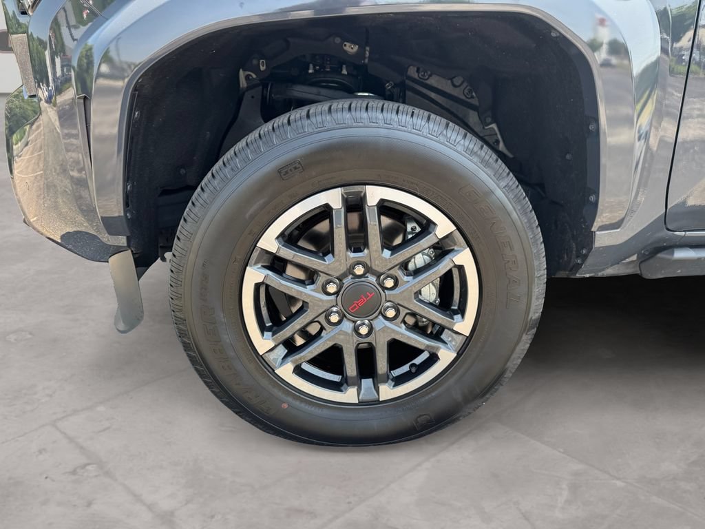Used 2025 Toyota Tacoma TRD Sport w/ TRD Sport Upgrade Package AWD/4WD image 14