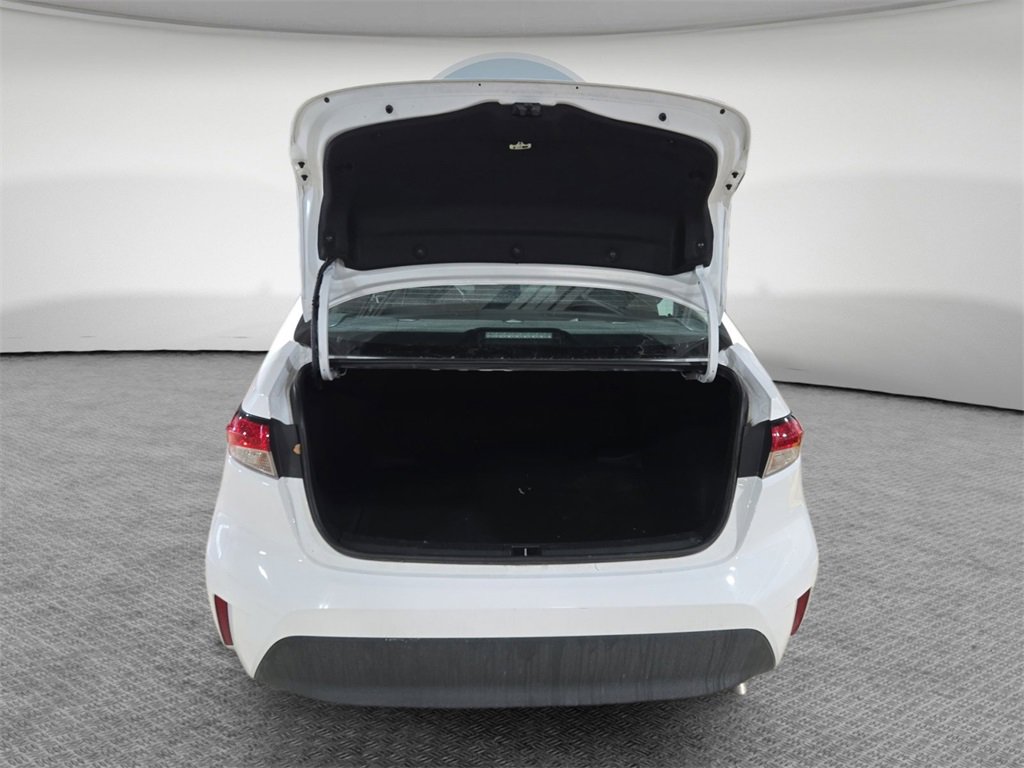 Used 2024 Toyota Corolla LE image 25