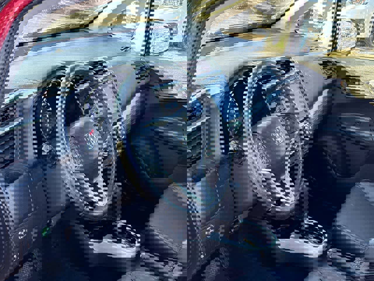 Used 2017 Honda Fit EX-L image 2