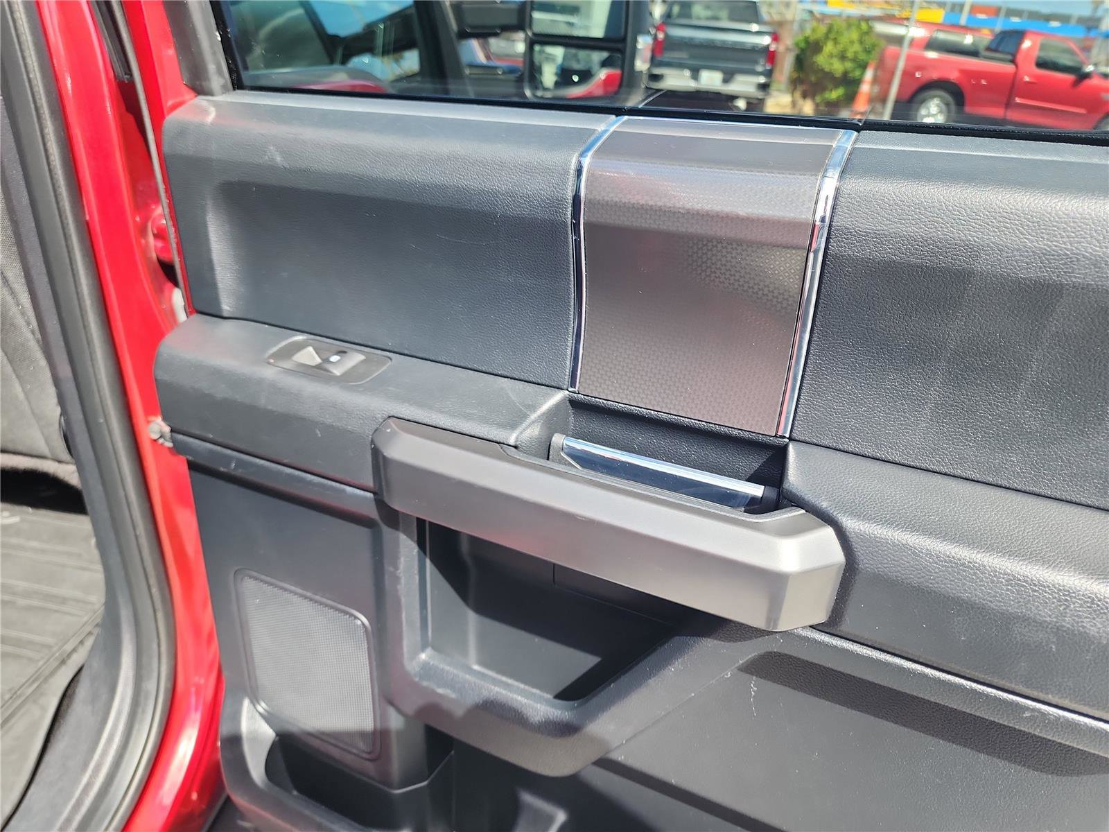 Used 2017 Ford F150 XLT w/ Equipment Group 302A Luxury image 25