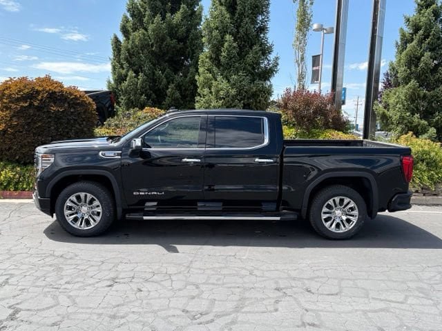 New 2026 GMC Sierra 1500 Denali w/ Technology Package AWD/4WD image 4