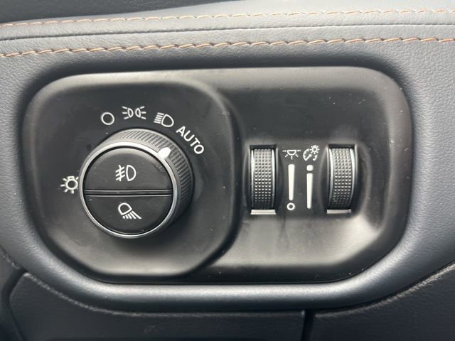 Used 2025 RAM 1500 Tungsten w/ Off Road Group image 30