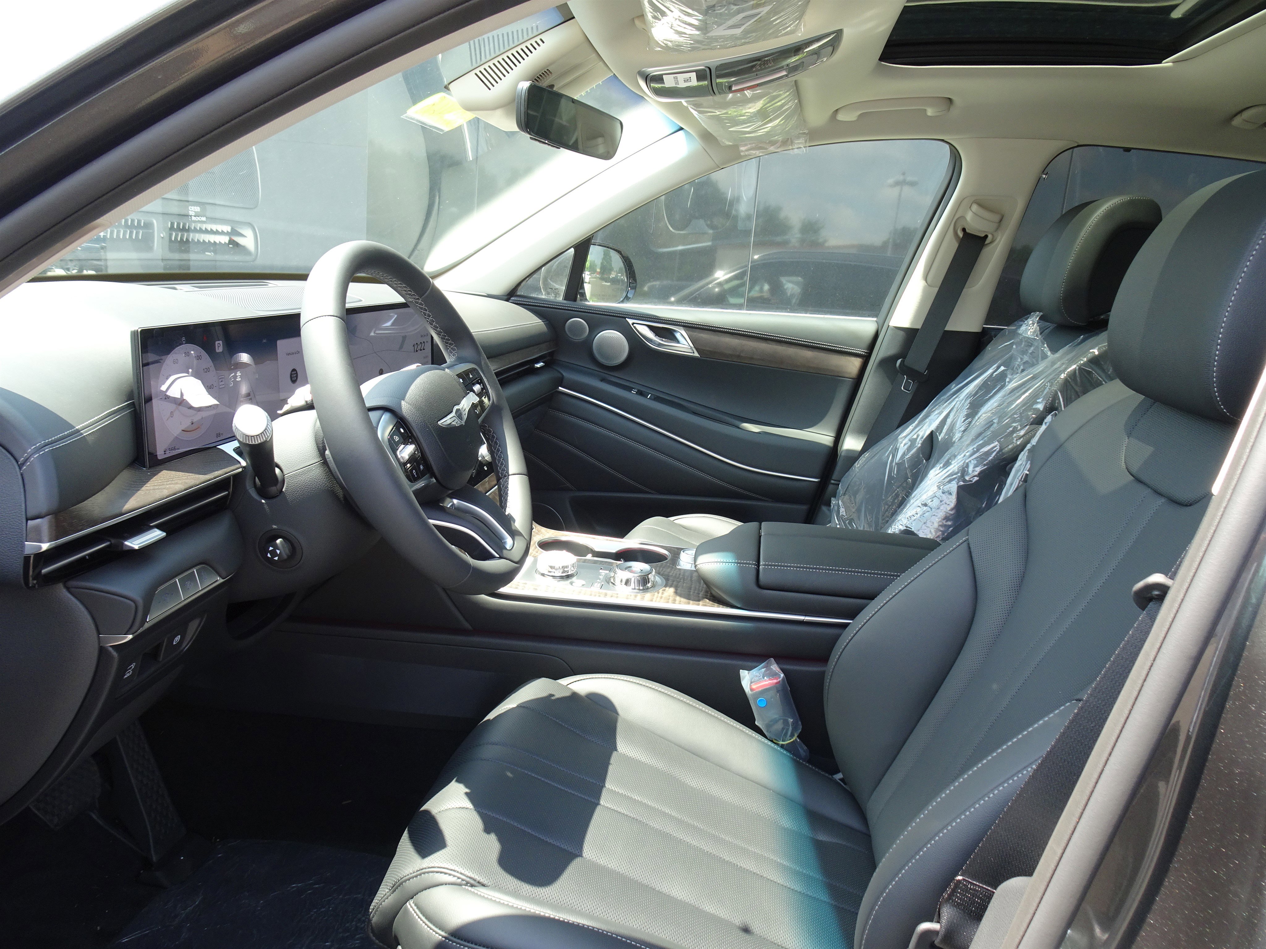 New 2025 Genesis GV80 2.5T Advanced image 10