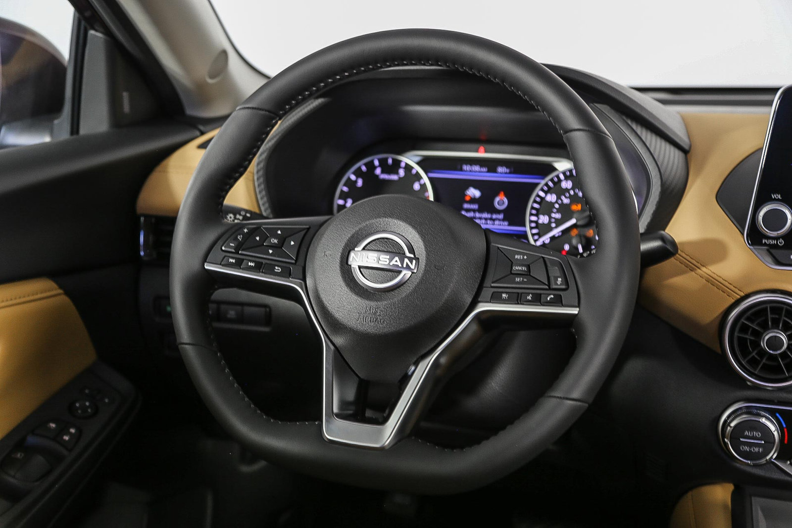 Used 2025 Nissan Sentra SV w/ SV Premium Package FWD image 16
