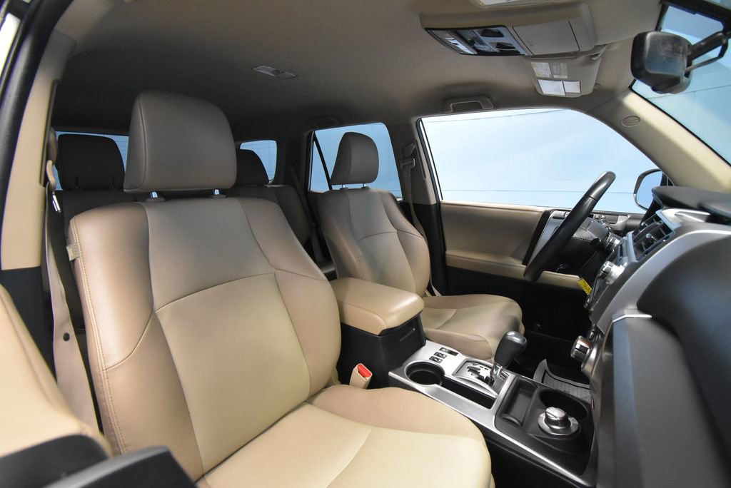 Used 2018 Toyota 4Runner SR5 Premium AWD/4WD image 26