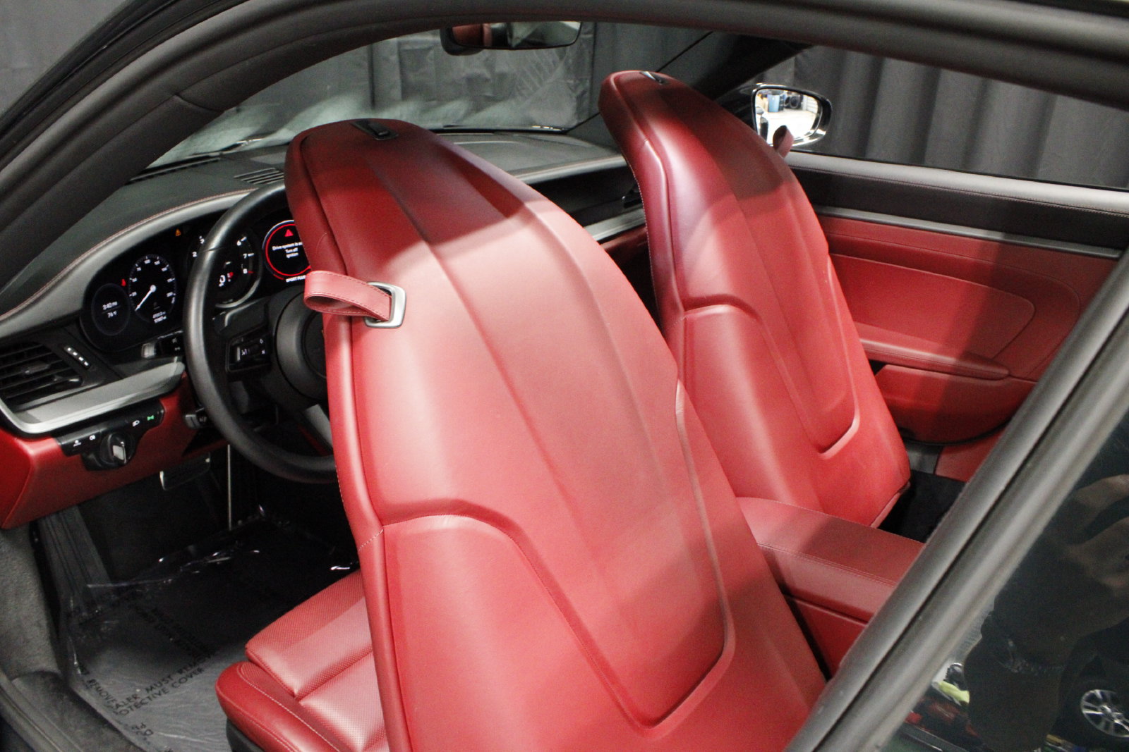 Certified 2024 Porsche 911 Carrera RWD image 18