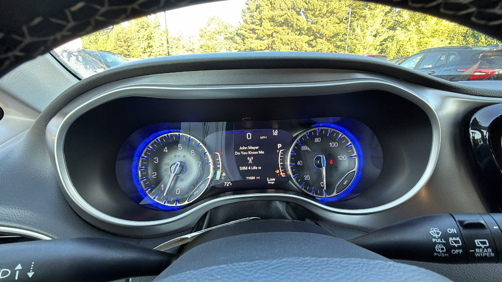 Used 2024 Chrysler Pacifica Touring-L FWD image 29