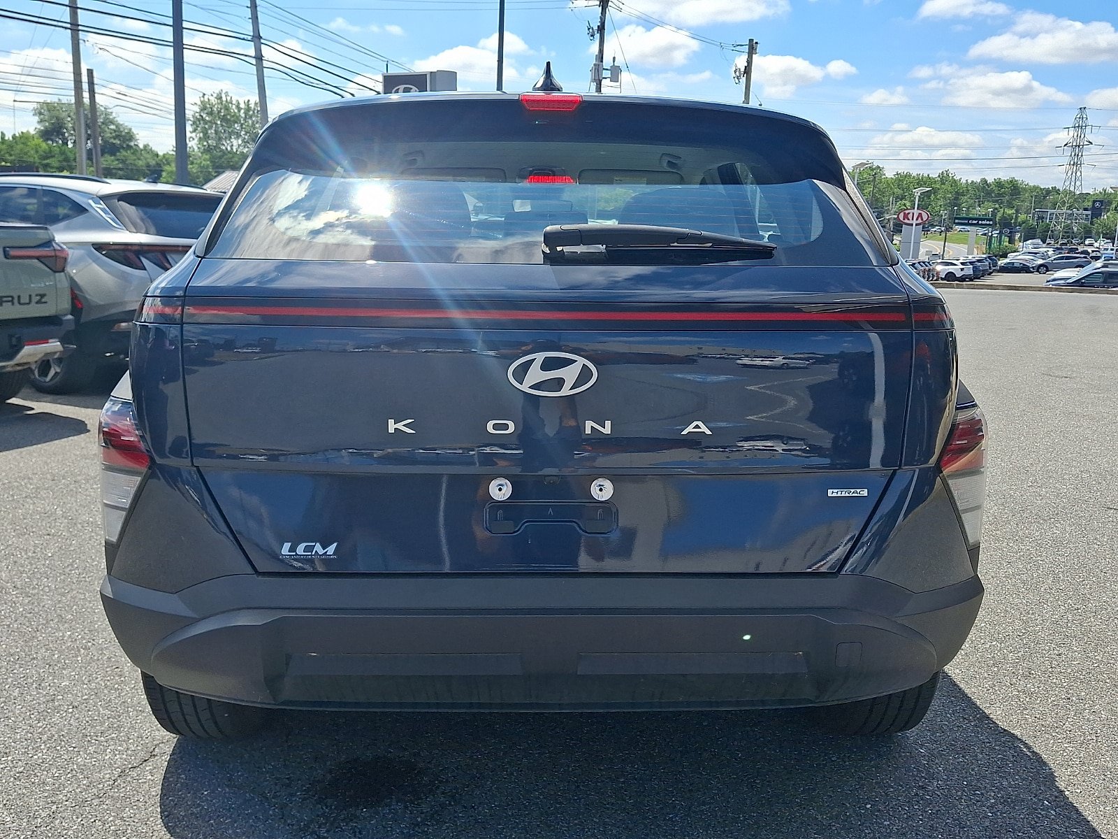 Certified 2025 Hyundai Kona SE AWD/4WD image 6