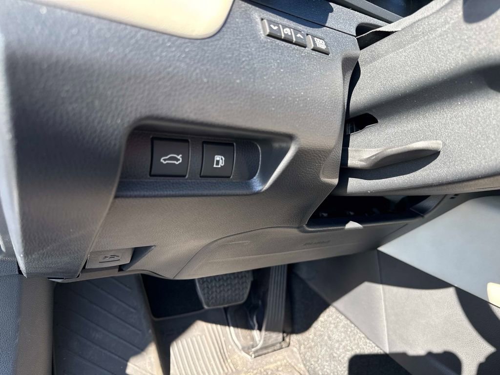 Used 2026 Toyota Crown Limited image 26