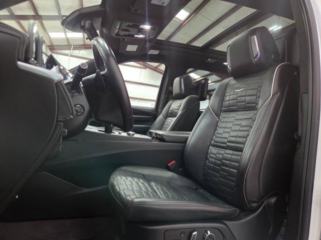 Used 2023 Cadillac Escalade ESV Sport Platinum w/ LPO, ONYX Package image 9