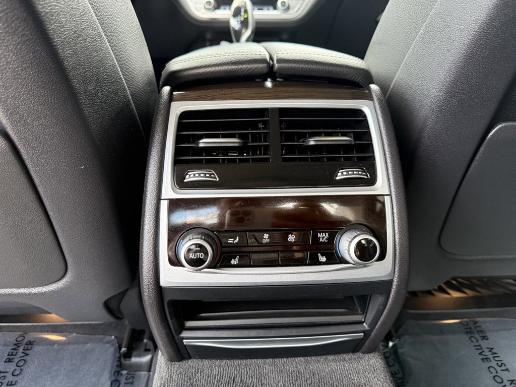 Used 2019 BMW 740i xDrive image 16