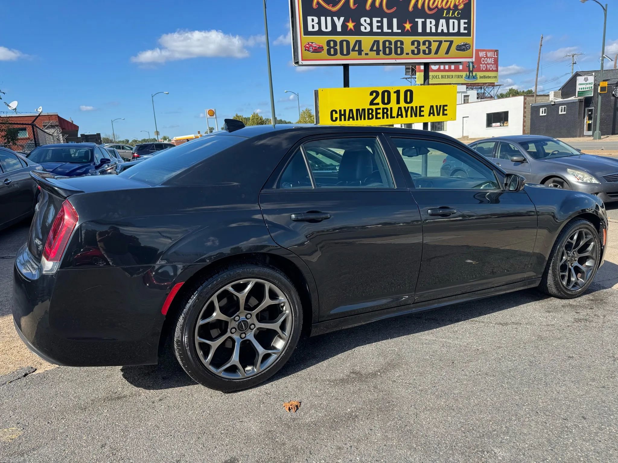 Used 2017 Chrysler 300 S w/ S Model Appearance Package image 3