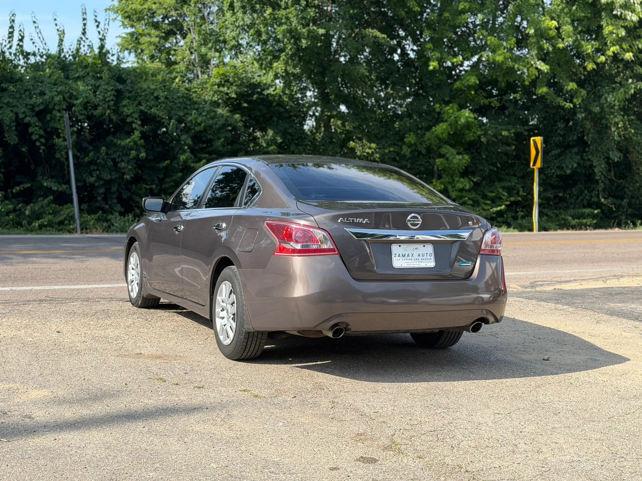 Used 2013 Nissan Altima 2.5 S FWD image 12