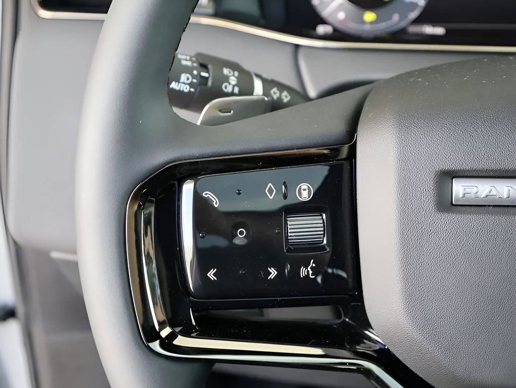 New 2026 Land Rover Range Rover Evoque Dynamic SE image 25