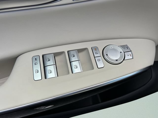 Used 2026 Genesis GV70 2.5T AWD/4WD image 21