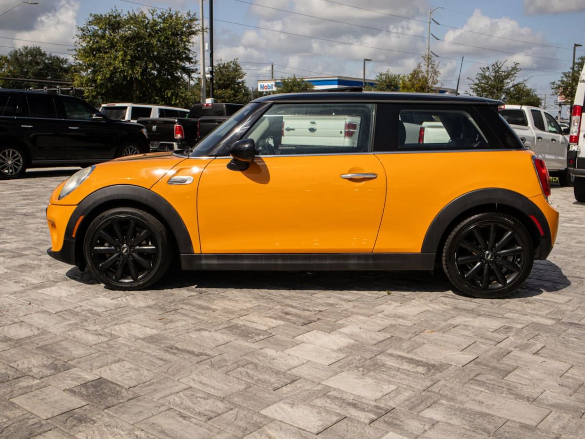 Used 2014 MINI Cooper 2-Door Hardtop FWD image 4