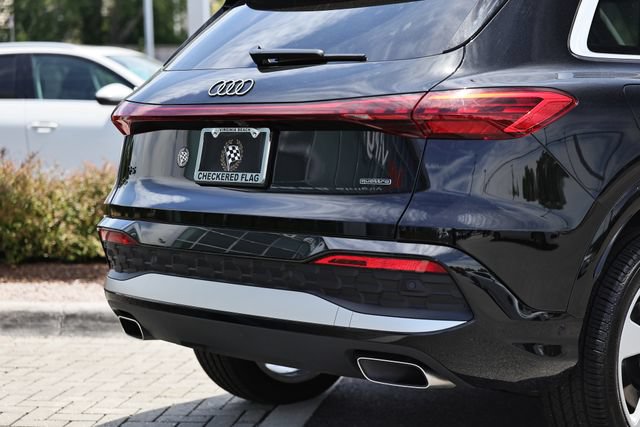 Used 2025 Audi Q5 Premium Plus w/ Premium Plus AWD/4WD image 9