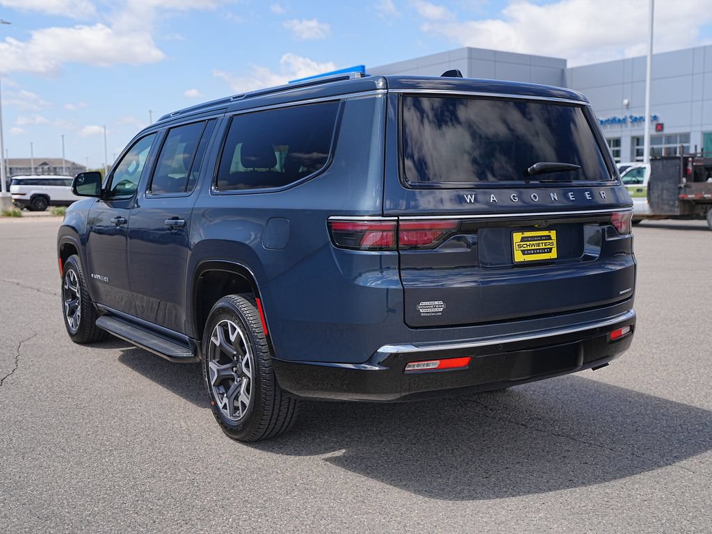 Used 2024 Jeep Wagoneer L Series III w/ Flexible Seating Group AWD/4WD image 8