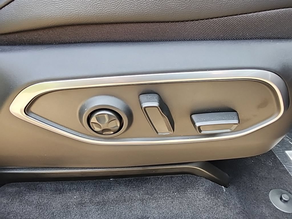 New 2026 Jeep Grand Wagoneer 4WD image 37
