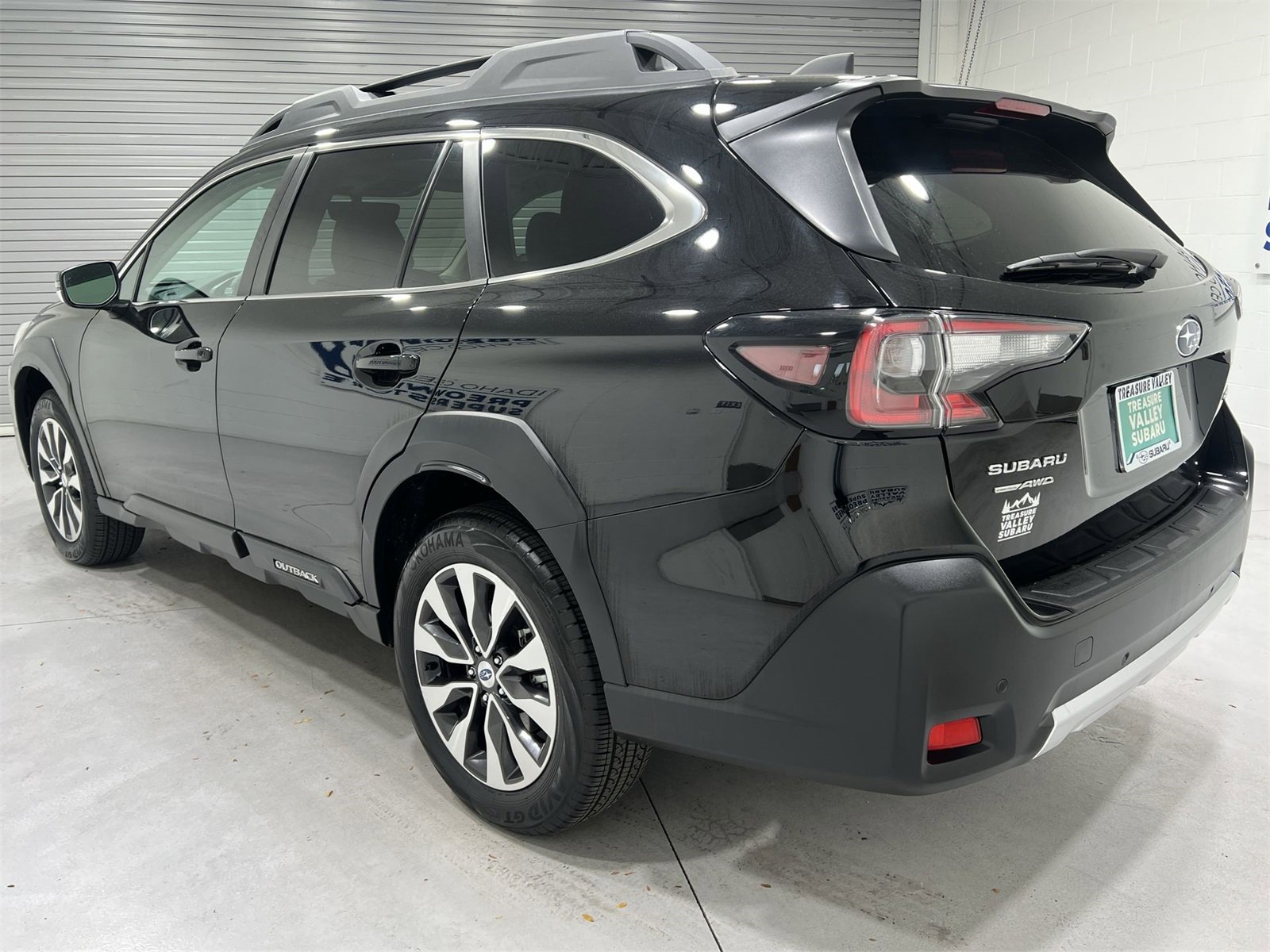 Certified 2025 Subaru Outback Limited image 6