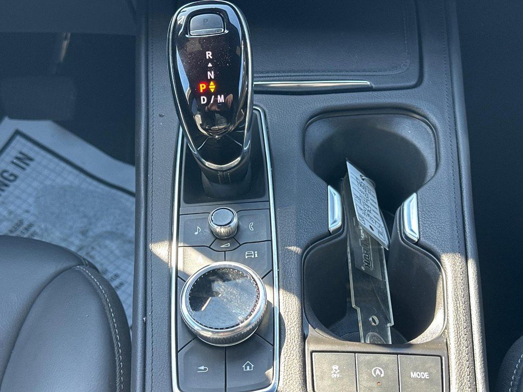 Certified 2025 Cadillac XT4 Premium Luxury image 11