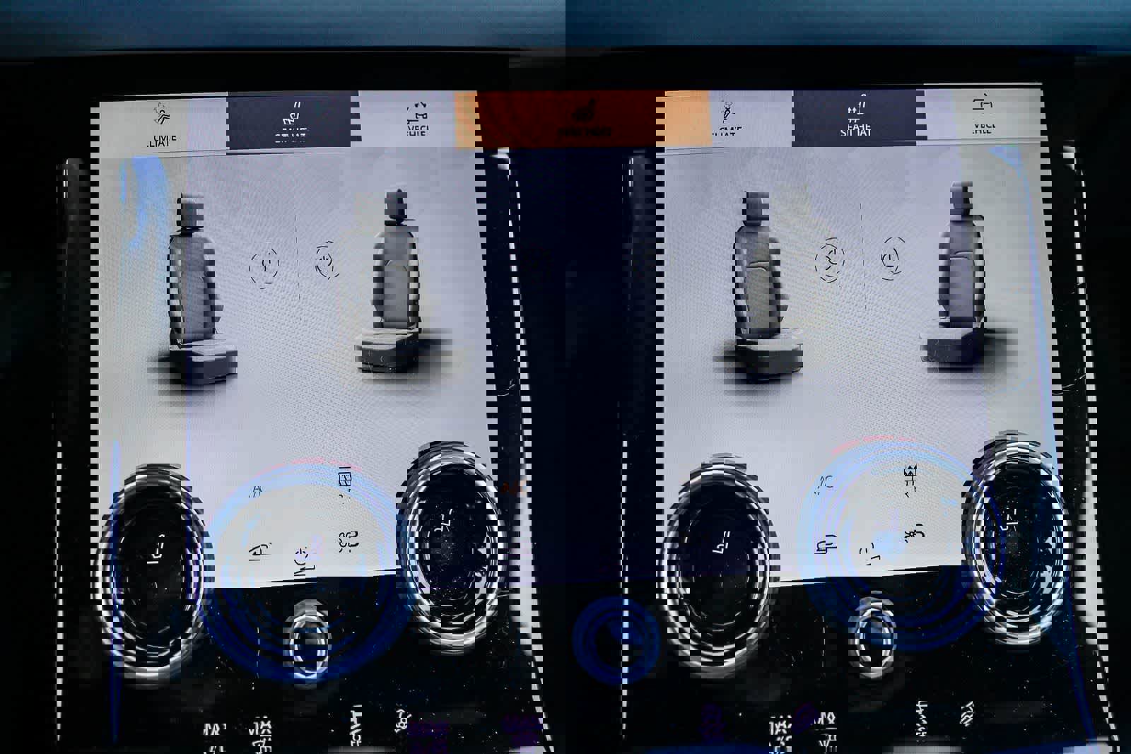 Used 2022 Land Rover Range Rover Evoque R-Dynamic SE image 27