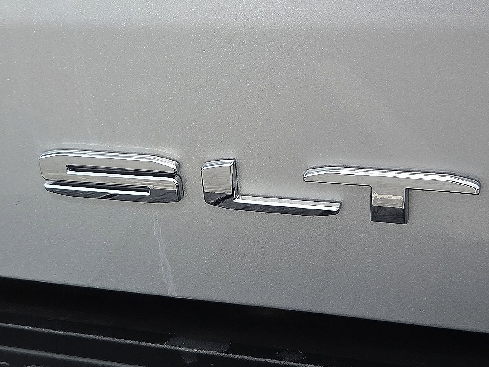 Used 2021 GMC Sierra 1500 SLT image 9