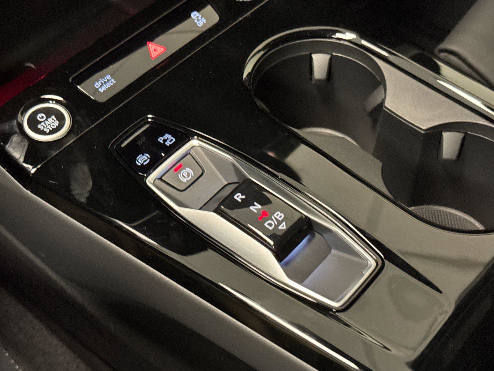 New 2025 Audi Q6 e-tron Premium Plus AWD/4WD image 21