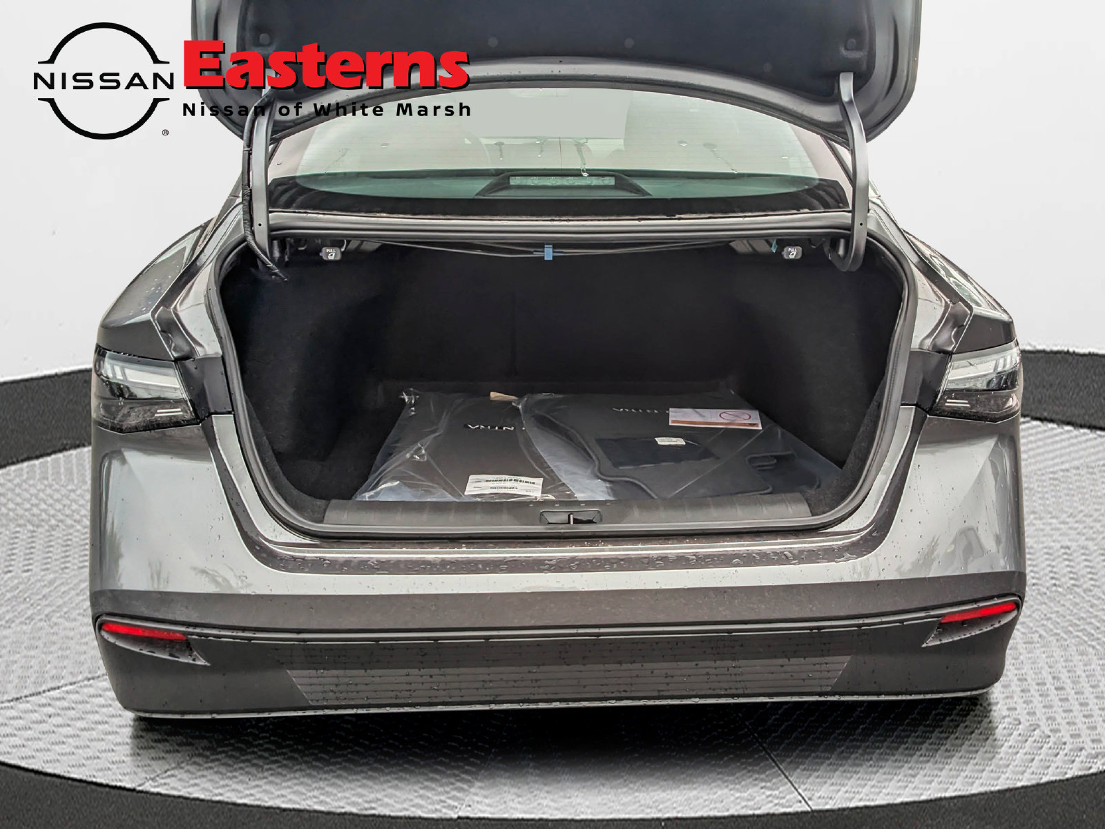 New 2027 Nissan Sentra SV w/ Floor Mat Package FWD image 11