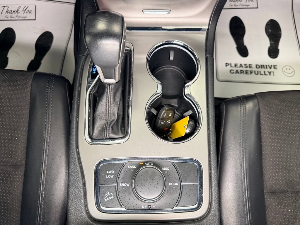Used 2020 Jeep Grand Cherokee Altitude AWD/4WD image 14